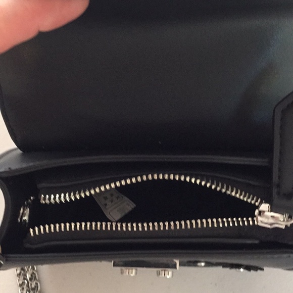 M.Valentino handbag, purchased in Italy - Picture 7 of 10